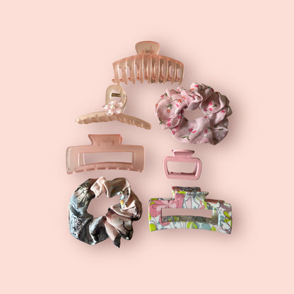 PINK HAIR CLAW CLIP & SCRUNCHIE SET