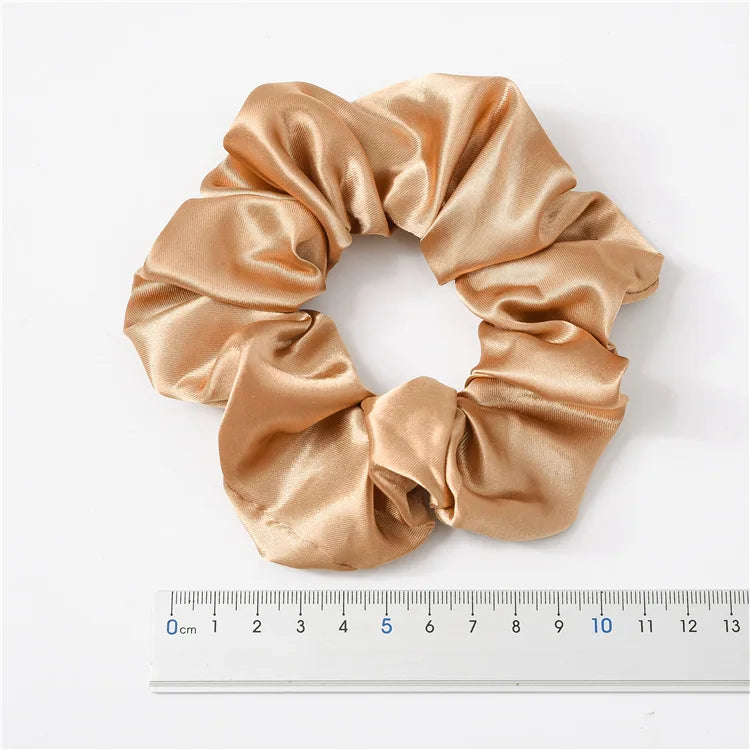 LARGE HAIR SCRUNCHIES & CLAW CLIPS-NEUTRAL STYLE